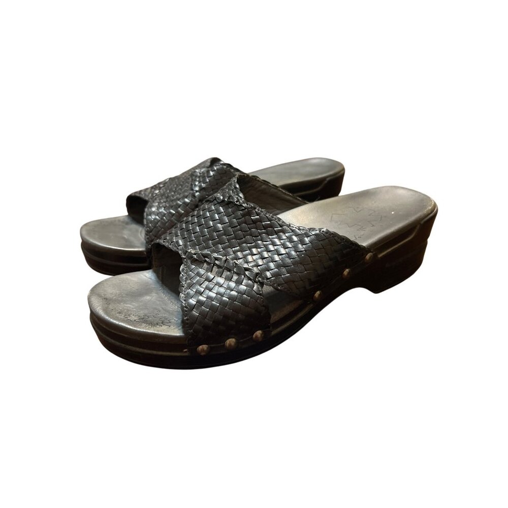 Dansko Mila Black Woven Leather Sandals Shoes Studded 304020200 Sz 39 8.5/9